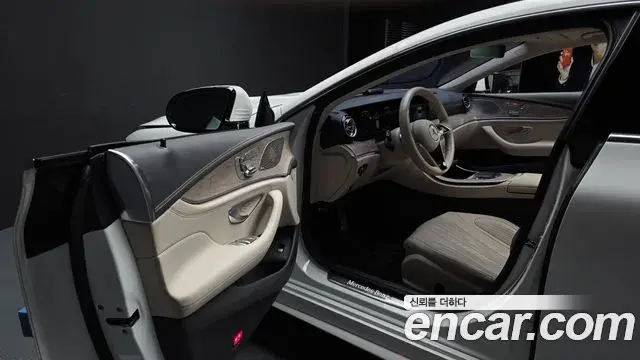 Mercedes-Benz CLS-Class 2023 — Фото 10/20