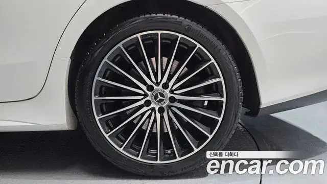 Mercedes-Benz CLS-Class 2023 — Şəkil 25/35