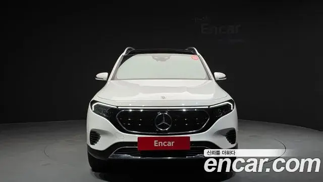 Mercedes-Benz EQB 2022 — Photo 16/30