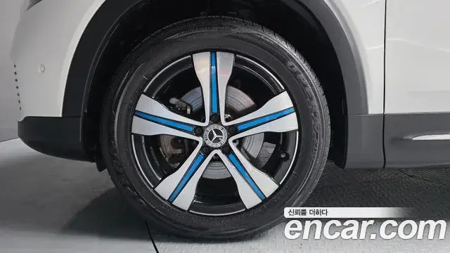 Mercedes-Benz EQB 2022 — Photo 20/30