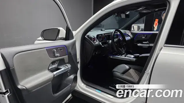 Mercedes-Benz EQB 2022 — Photo 5/30