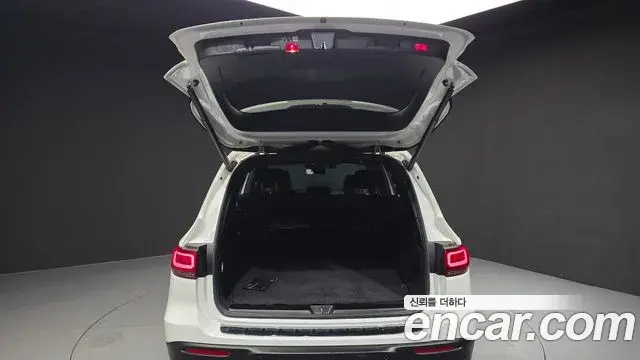 Mercedes-Benz EQB 2022 — Photo 22/30