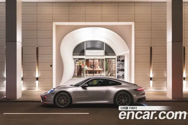 Porsche 911 2020 — Photo 12/20