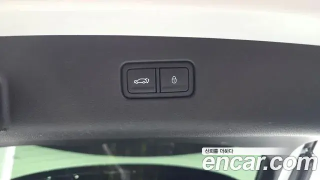 Genesis GV70 2024 — ფოტო 26/33