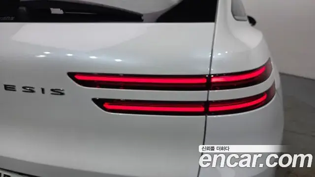 Genesis GV70 2024 — ფოტო 8/33