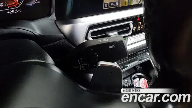 BMW 3 Series 2021 — ფოტო 18/35