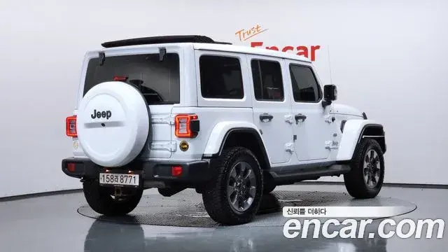 Jeep Wrangler 2020 — Фото 2/20