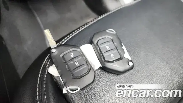 Jeep Wrangler 2020 — Фото 15/20