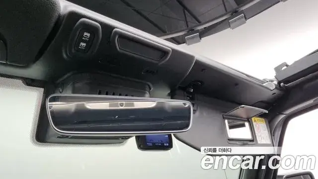 Jeep Wrangler 2020 — Фото 19/20