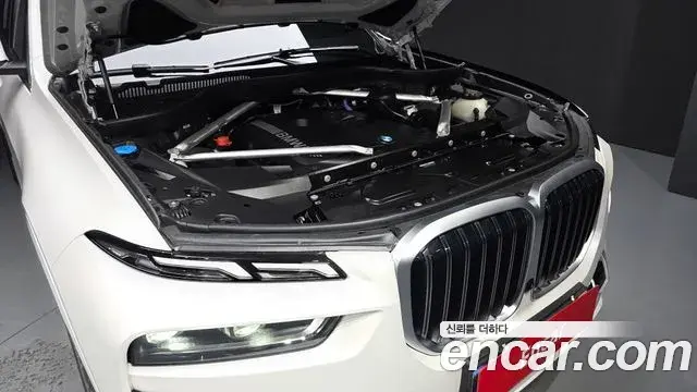 BMW X7 2025 — Фото 6/20
