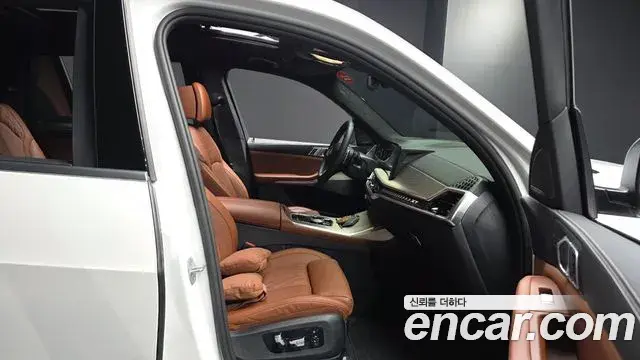 BMW X7 2025 — Şəkil 8/35
