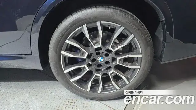 BMW X5 2025 — Photo 29/30
