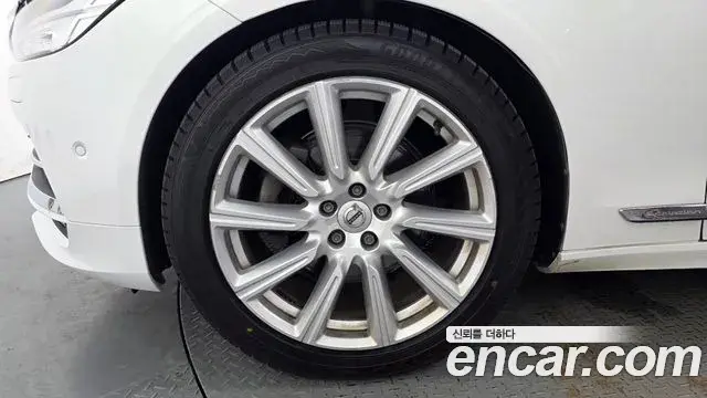 Volvo S90 2020 — Photo 12/20