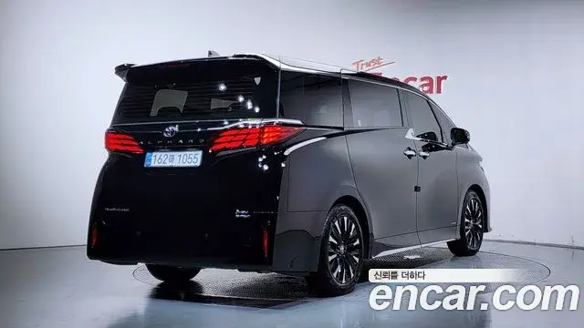Toyota Alphard 2024 — ფოტო 21/40