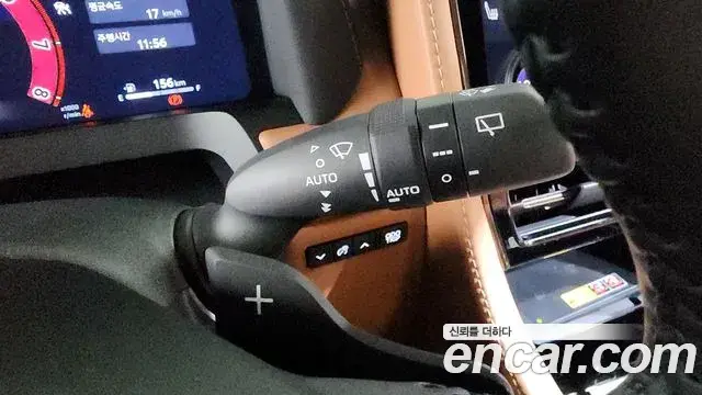 Toyota Alphard 2024 — ფოტო 20/40