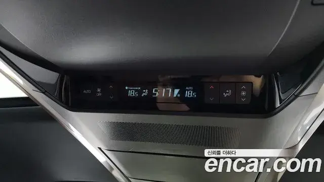 Toyota Alphard 2024 — ფოტო 10/40