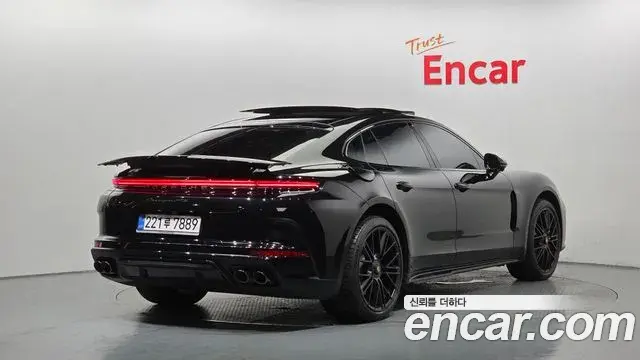 Porsche Panamera 2025 — Фото 2/20