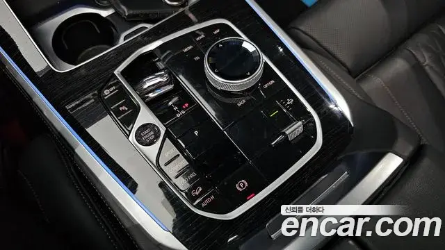 BMW X5 2023 — ფოტო 19/34