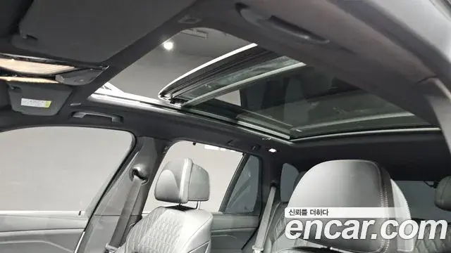 BMW X5 2023 — ფოტო 18/34