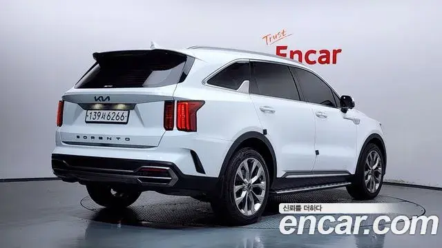 Kia Sorento 2022 — ფოტო 4/20