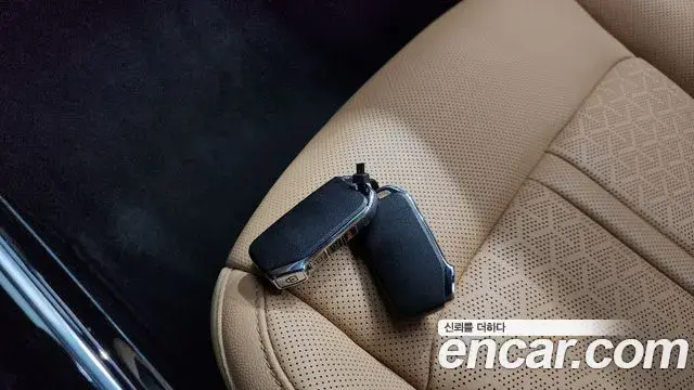 Kia Sorento 2022 — ფოტო 18/20