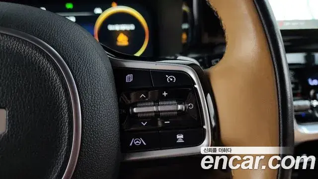 Kia Sorento 2022 — ფოტო 8/20