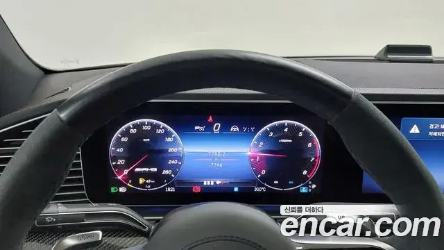 Mercedes-Benz GLE-Class 2025 — Photo 16/17