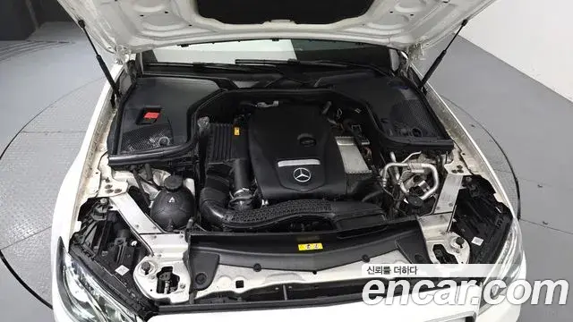 Mercedes-Benz E-Class 2018 — Фото 6/20