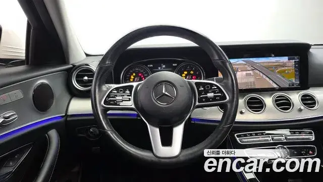 Mercedes-Benz E-Class 2018 — Фото 13/20