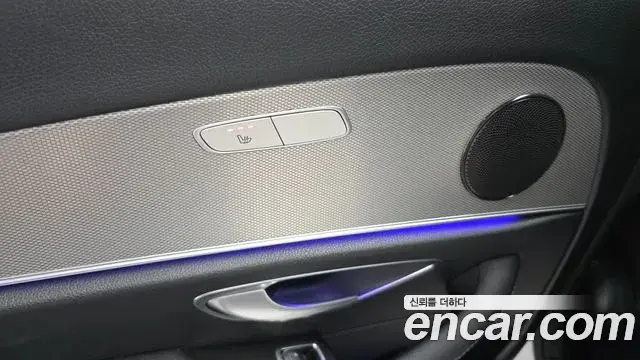Mercedes-Benz E-Class 2018 — Фото 19/20