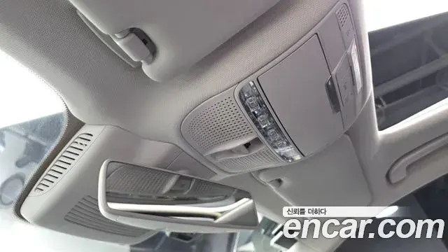 Mercedes-Benz E-Class 2018 — ფოტო 3/30