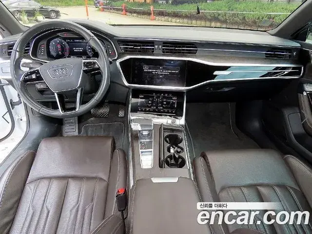 Audi A7 2020 — Şəkil 8/20