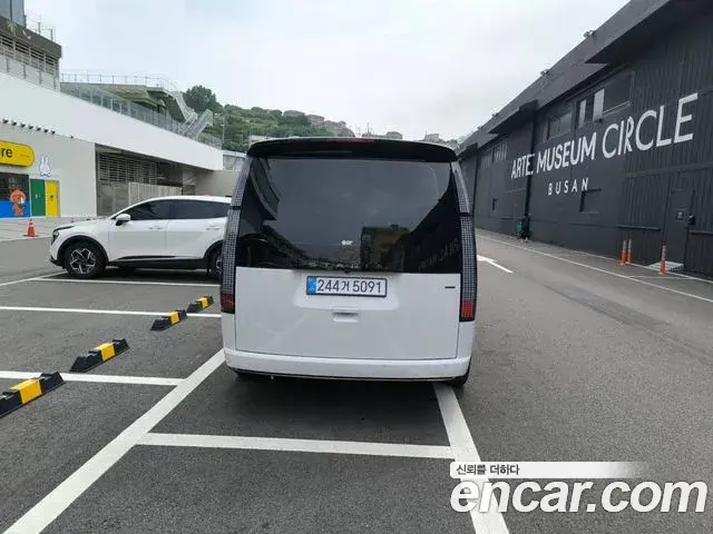 Hyundai Staria 2025 — Şəkil 12/15