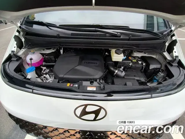 Hyundai Staria 2025 — Şəkil 5/15