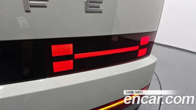 Hyundai Santa Fe 2025 — ფოტო 23/33