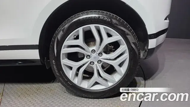Land Rover Range Rover Evoque 2020 — Şəkil 28/34