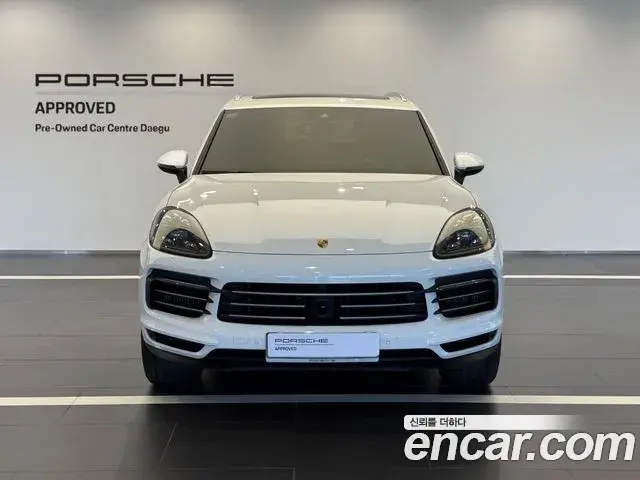 Porsche Cayenne 2019 — Photo 7/20