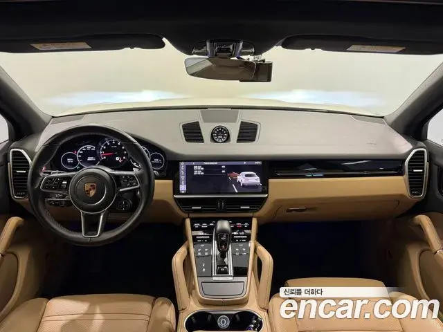 Porsche Cayenne 2019 — Photo 14/20