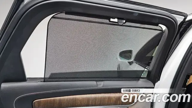 Volvo V90 Cross Country 2021 — Photo 34/37