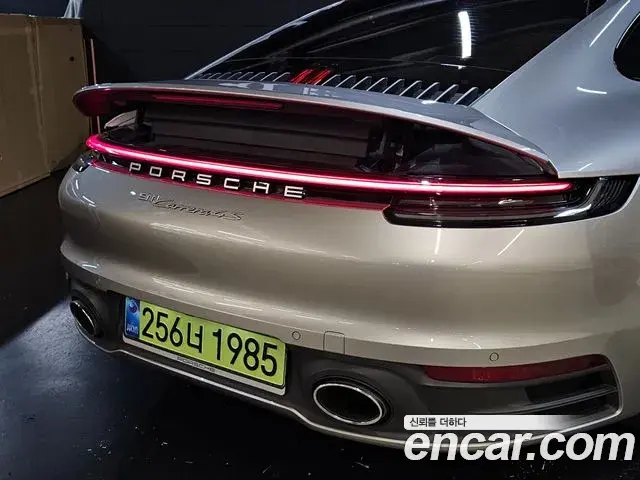 Porsche 911 2021 — ფოტო 10/20