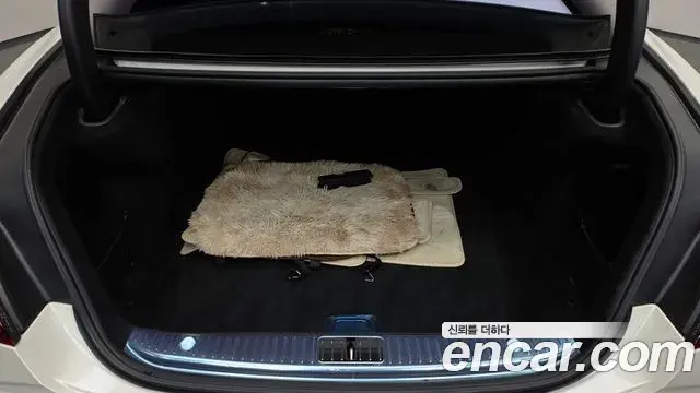 Mercedes-Benz S-Class 2021 — Photo 17/20