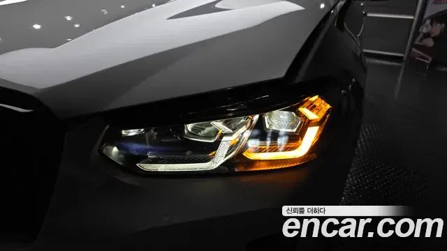BMW X4 2025 — ფოტო 13/39