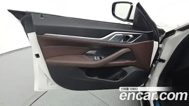 BMW 4 Series 2025 — ფოტო 8/31