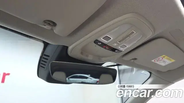 Volvo XC40 2024 — Photo 30/31