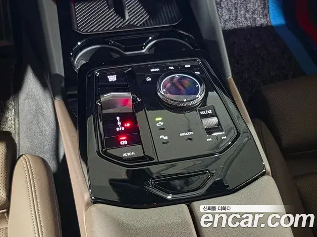 BMW 5 Series 2023 — ფოტო 6/20
