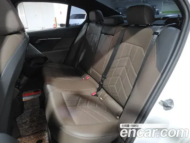 BMW 5 Series 2023 — ფოტო 7/20