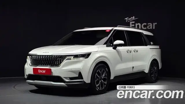 Kia Carnival 2022 — Фото 1/20