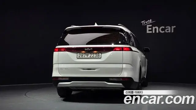 Kia Carnival 2022 — Фото 4/20
