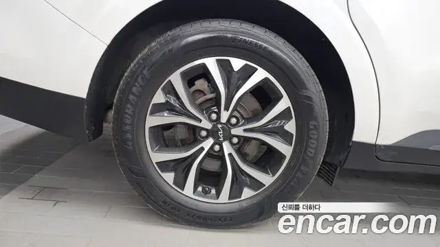 Kia Carnival 2022 — Фото 5/20