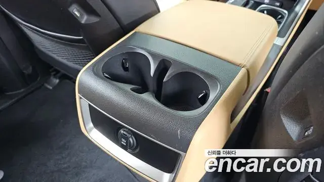 Kia Carnival 2022 — ფოტო 12/34